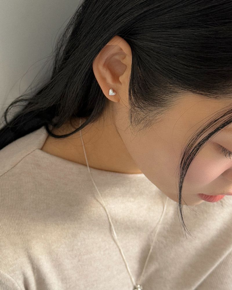 Sorbet heart earring (silver)