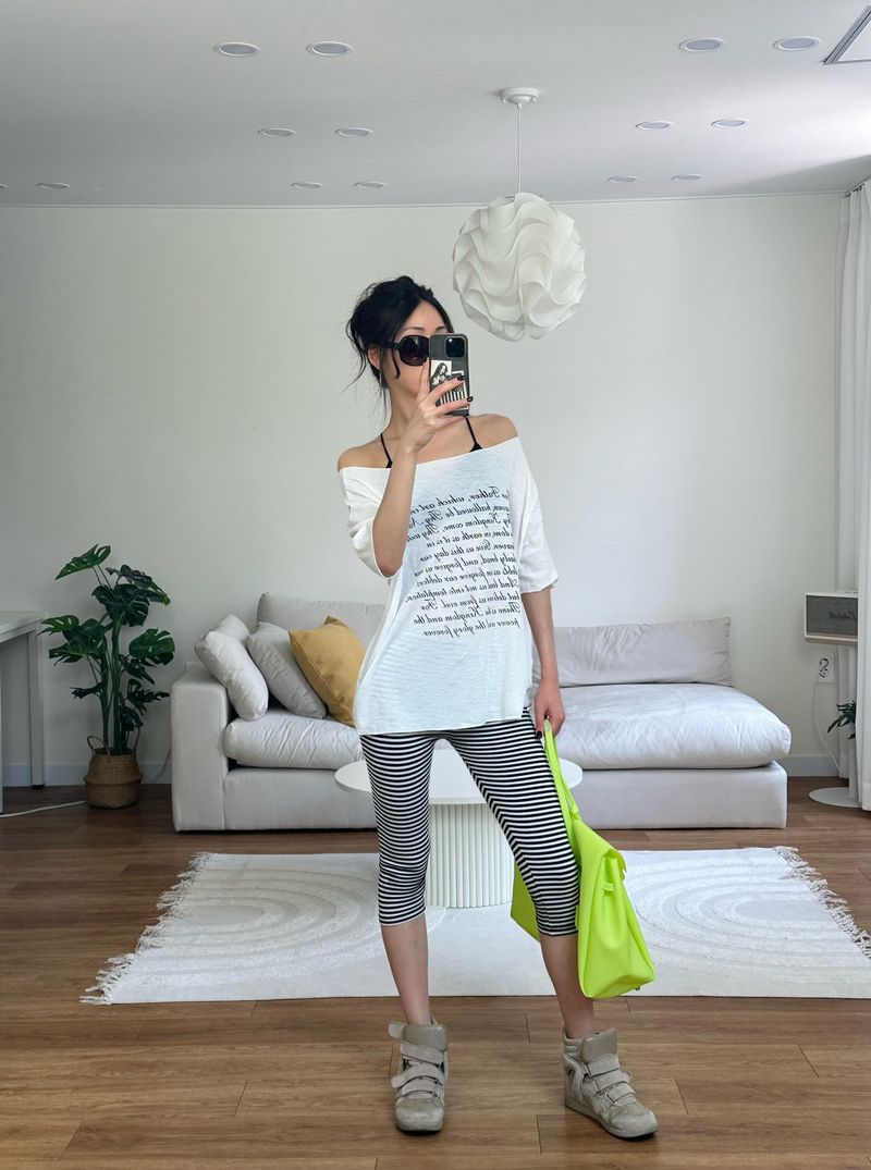 stripe capri leggings