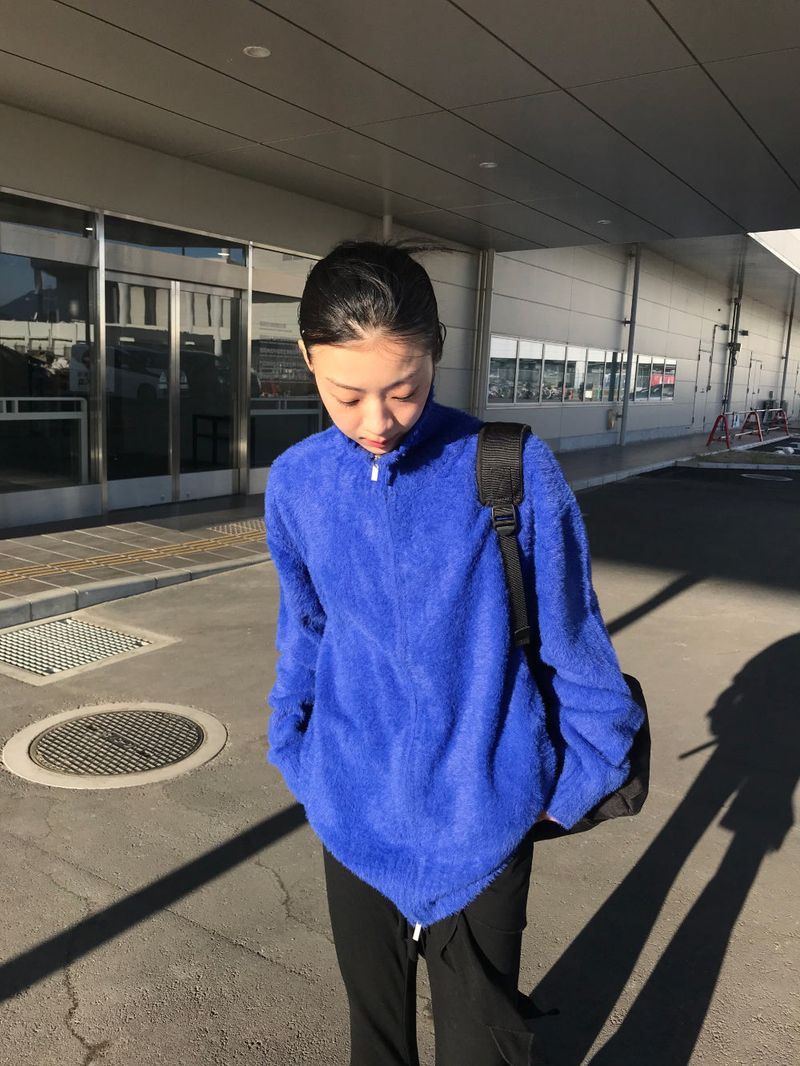  TWO-WAY ANGORA ZIP-UP