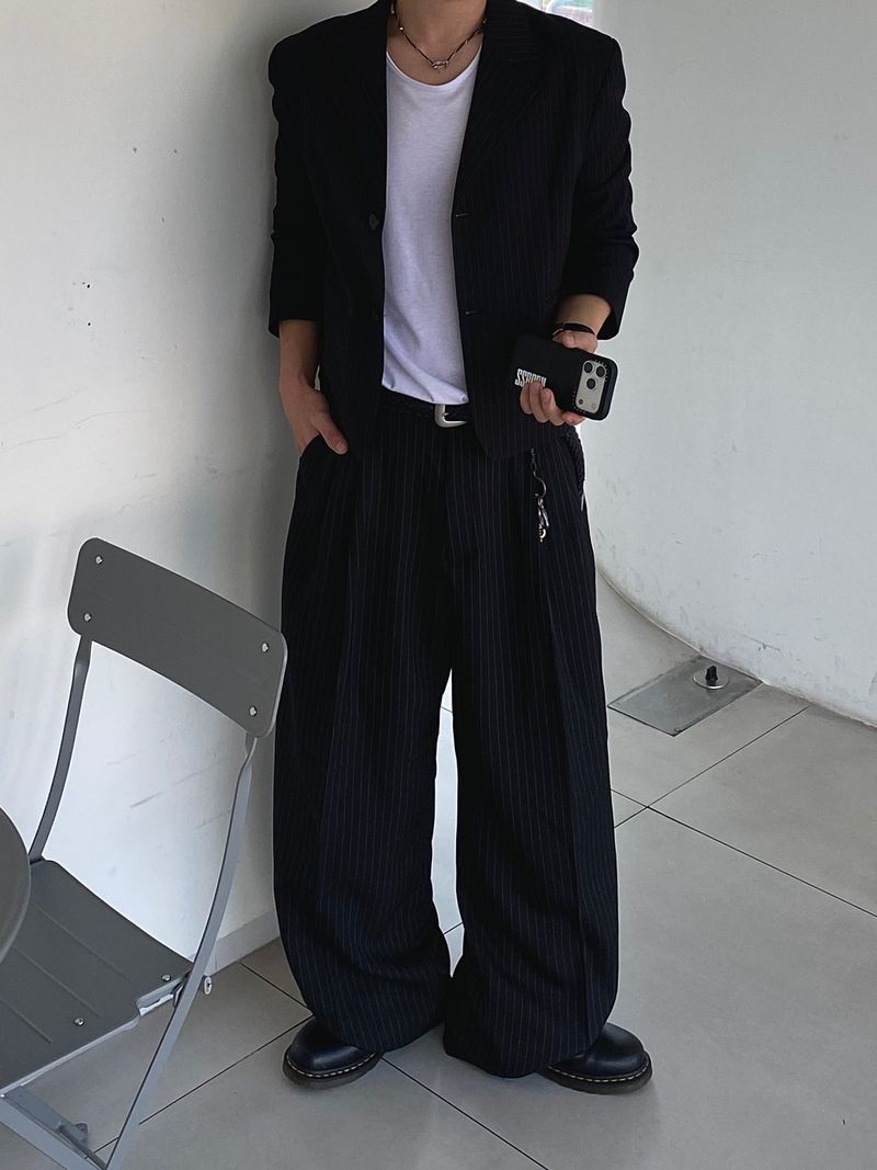 Allun Stripe Two-Tuck Slacks 2C