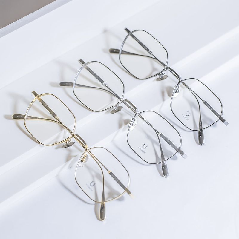 Knouun Square titanium glasses CODE. 102. A Dark Gray