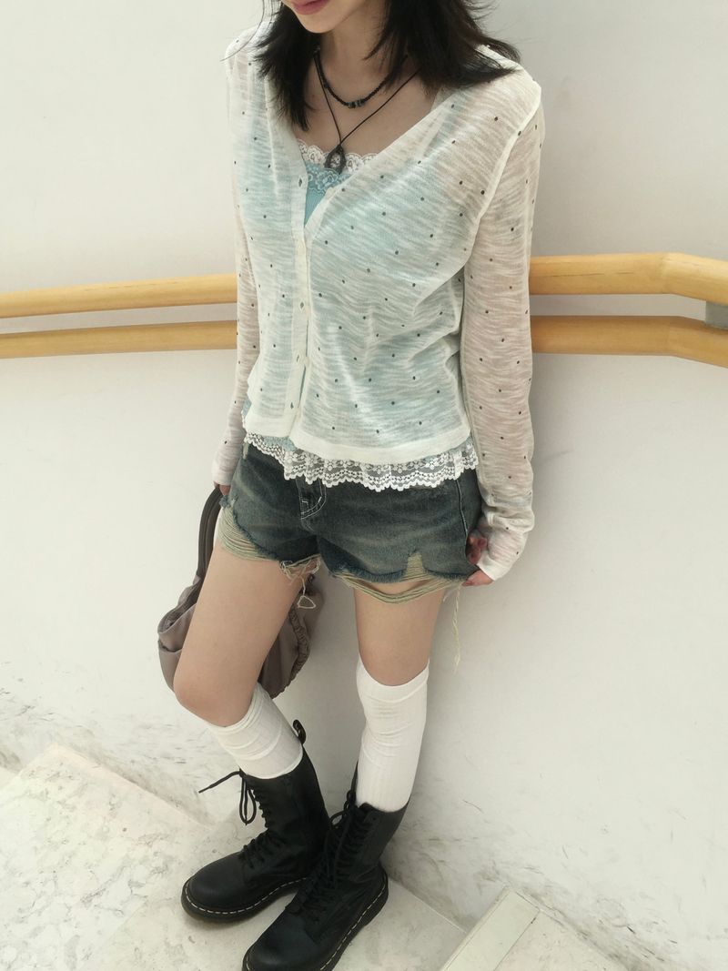 Distressed Washed Denim Hot Pants (3c)