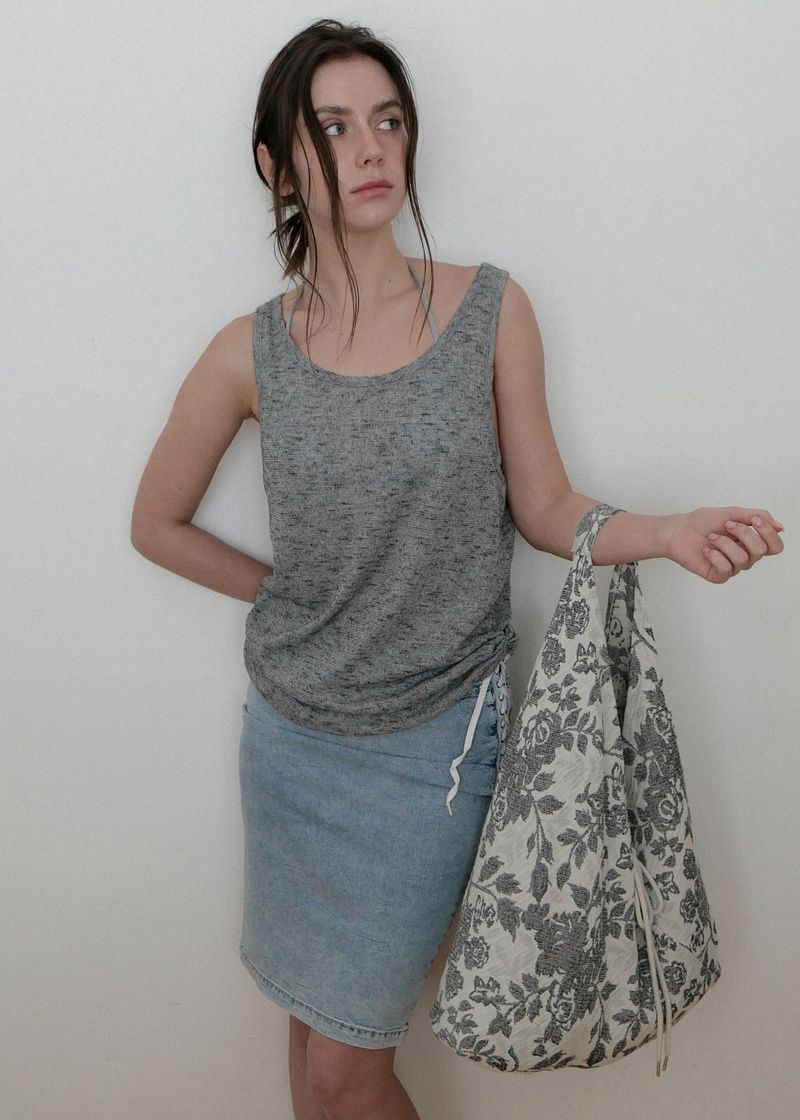 VOOR（ボル）の「Linen Shirring Sleeveless Top_Dark Grey（Tops）」