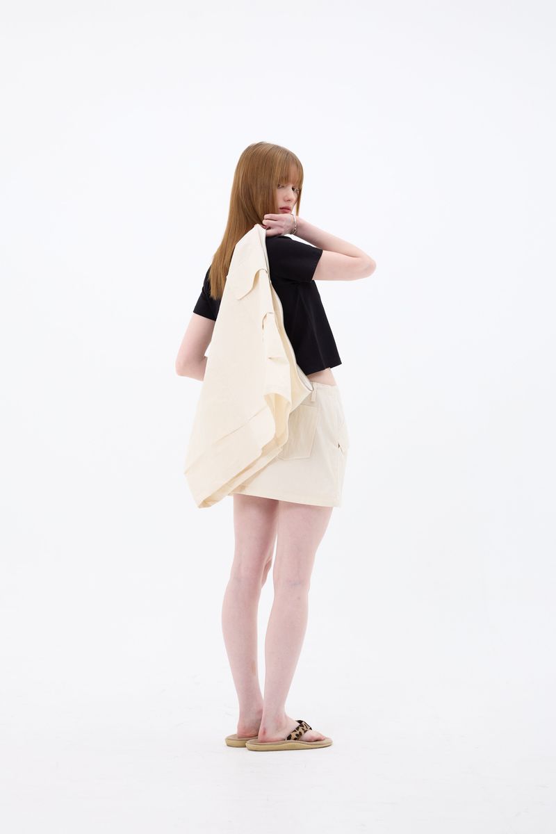 DOUBLE CUT CAGO SKIRT / IVORY