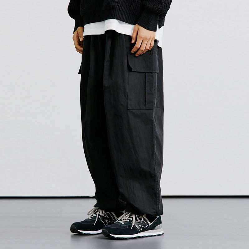 KND（ケイエンド）の「NYLON 2WAY WIDE CURVE FIT CARGO PANTS BLACK（Pants）」