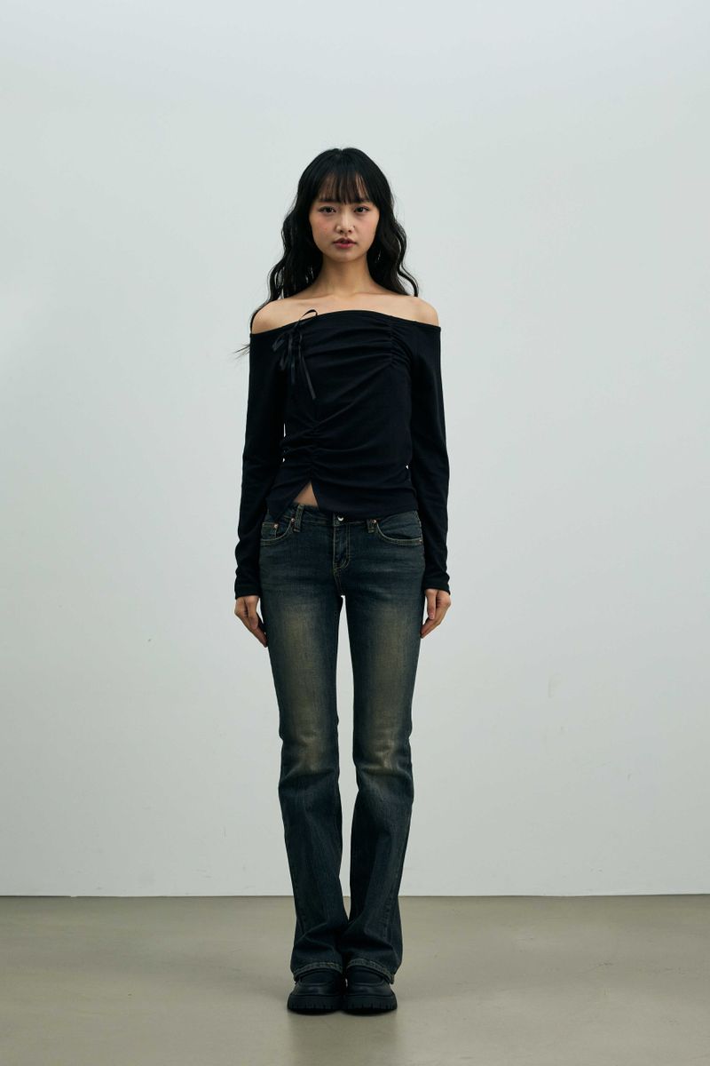 ARIKIM（アリキム）の「CLAIRE TWO-SHIRRING OFF-SHOULDER TOP / BLACK（Tops）」