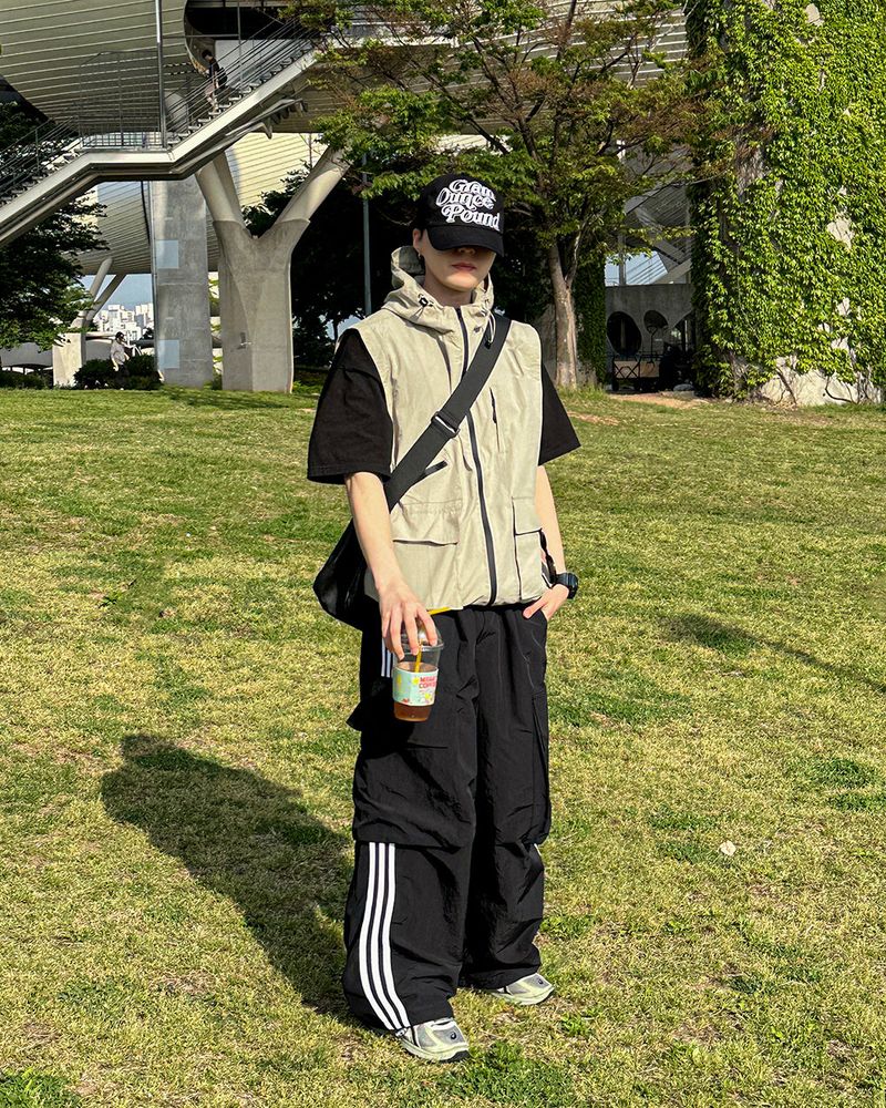Line Nylon Track Cargo Pants - Black
