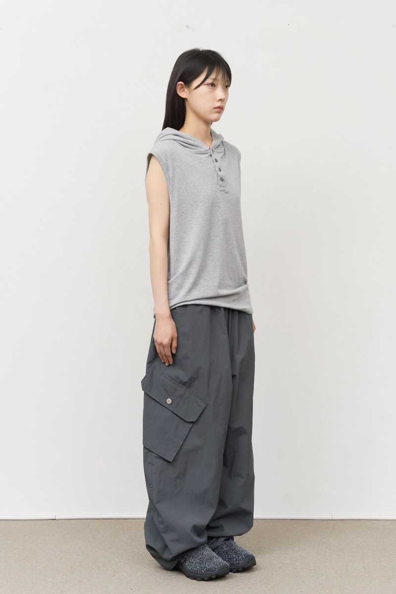 Arm Sleeveless Hooded Top