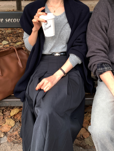 Clent Rain V-neck Knit / 2 colors
