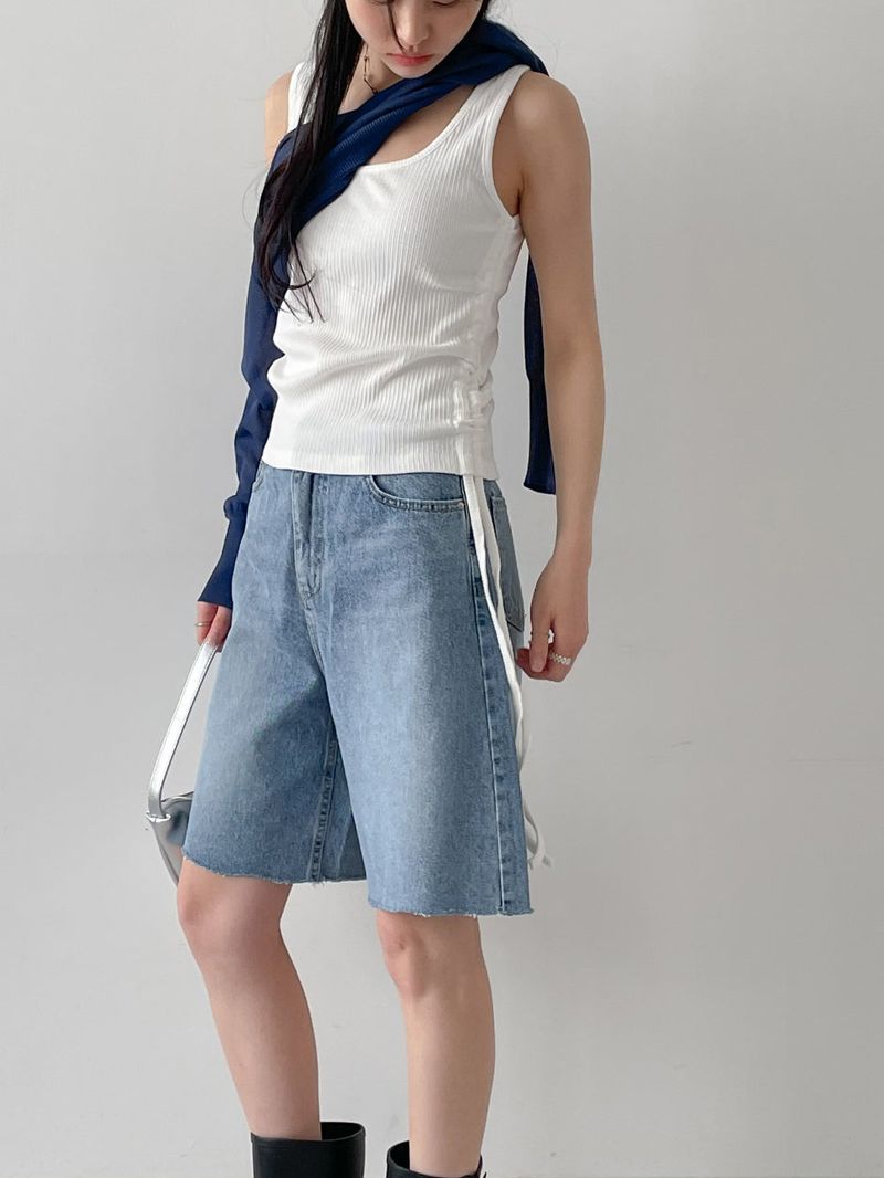 Out Half-Length Wide Denim Pants