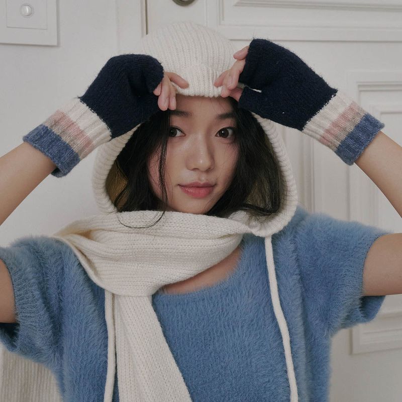 ALLINCOMPLETE（オールインコンプリート）の「Basic Muffler Balaclava (Cream)（Fashion Accessories）」