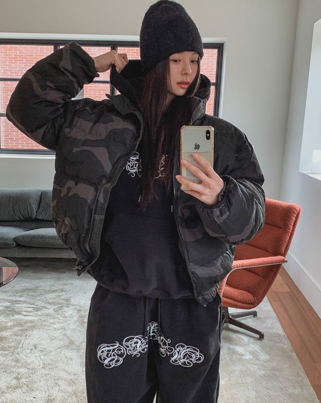 Arc Lettering Embroidered Brushed Over Sweatpants