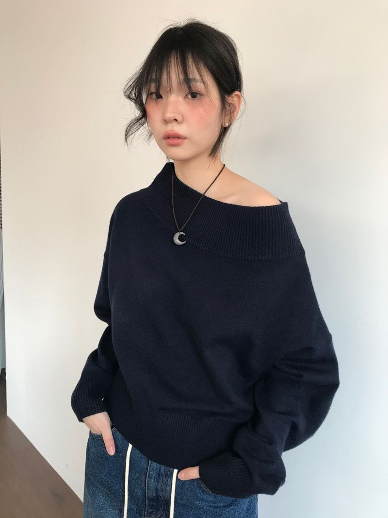 Moon Glow Necklace (1color)