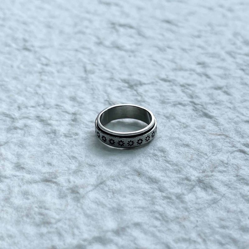 Floral Track Ring