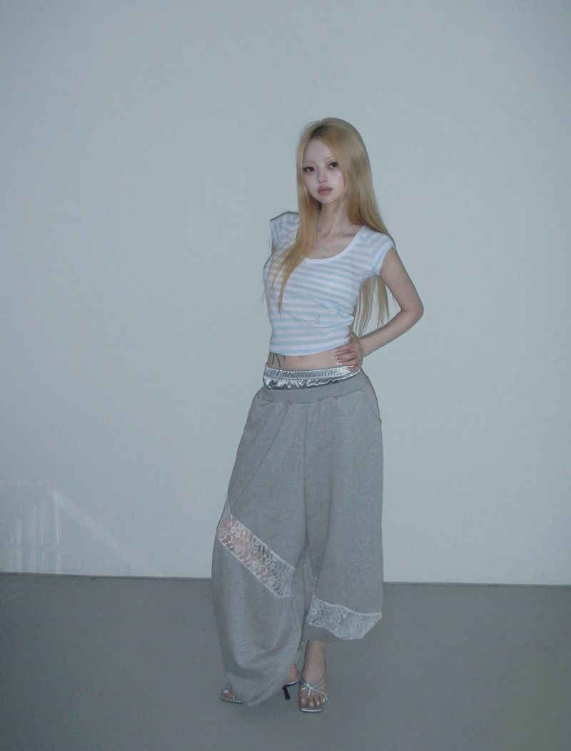 Ann striped v-tee (2 color)