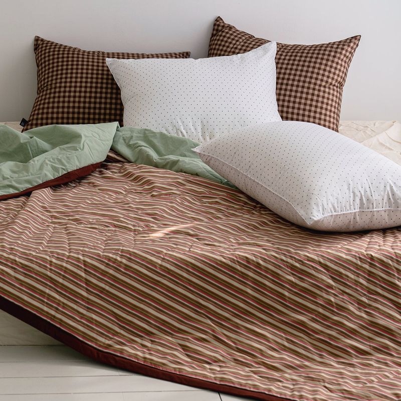 Borderline Pattern Reversible Summer Comforter - Mocha stripe - Q size