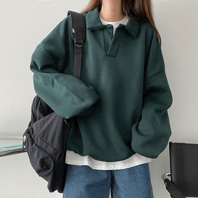 Napping turtleneck collar sweatshirt