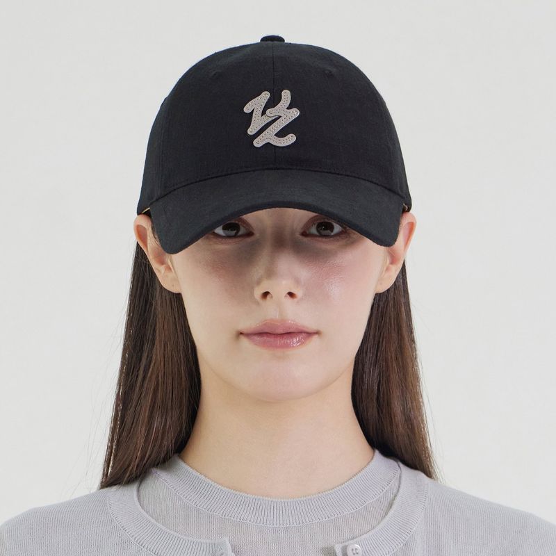 VARZAR（バザール）の「Flow VZ Leather Patch Ball Cap Black（Hats）」