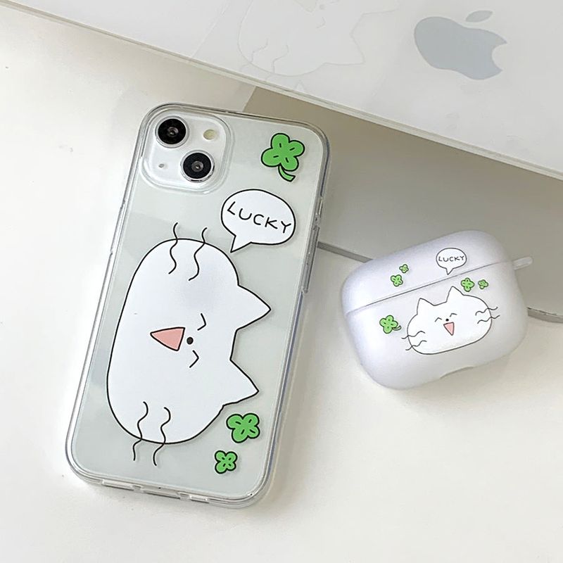 Smile Lucky Cat AirPods Case_matt