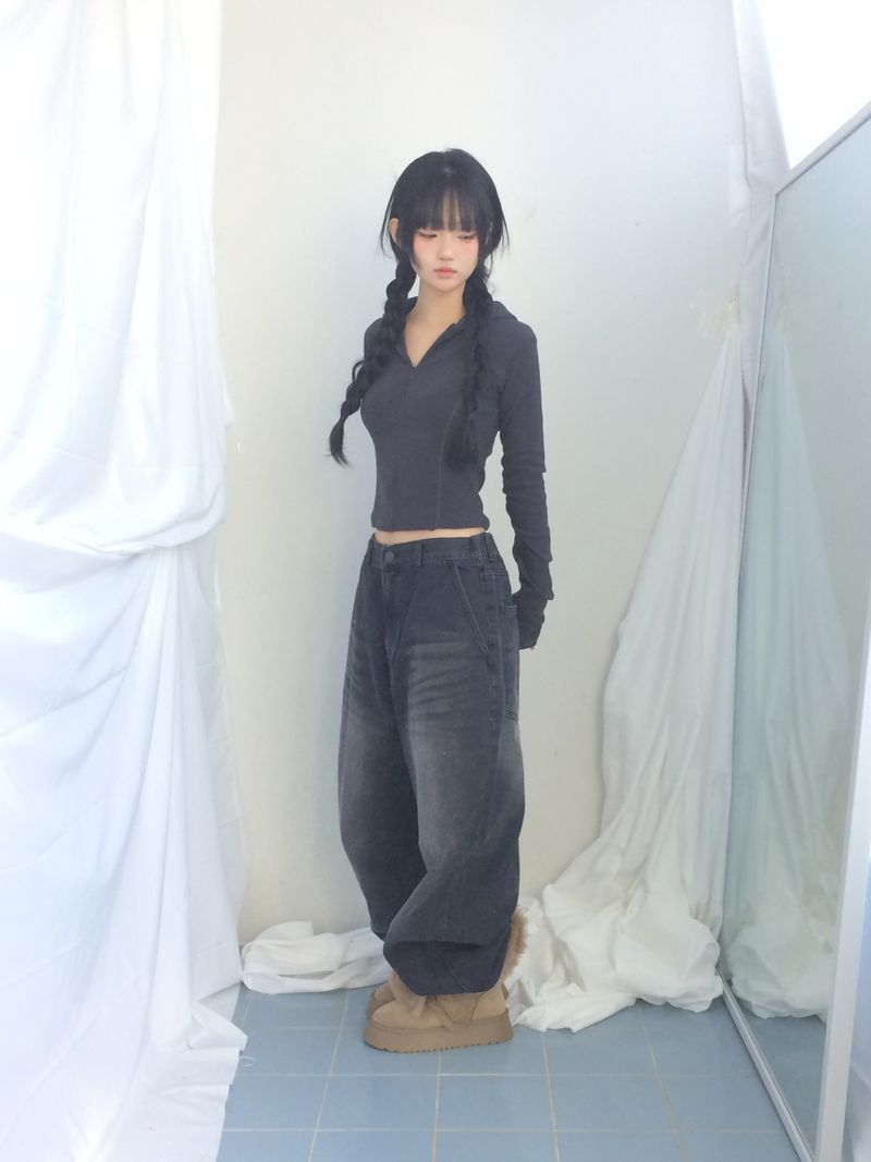 Curved overfit washed denim
