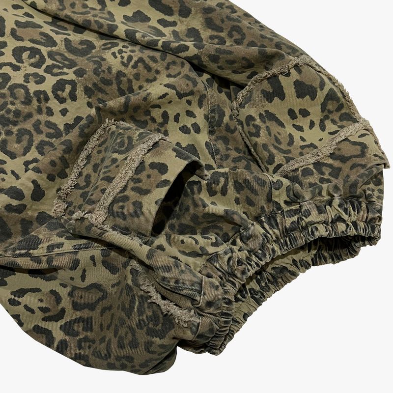 leopard grunge capri shorts_beige