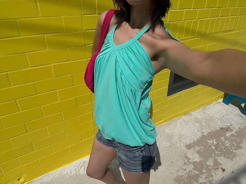 YOGA HALTER TOP