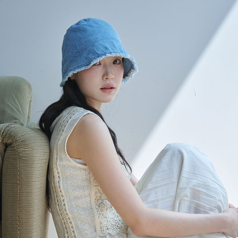 Frayed Hem Moon Bucket Hat (Light Blue Denim)