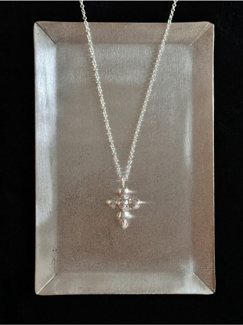 ANDEZVOUS(アンデビュー)の「CROSS NECKLACE(Accessories)」