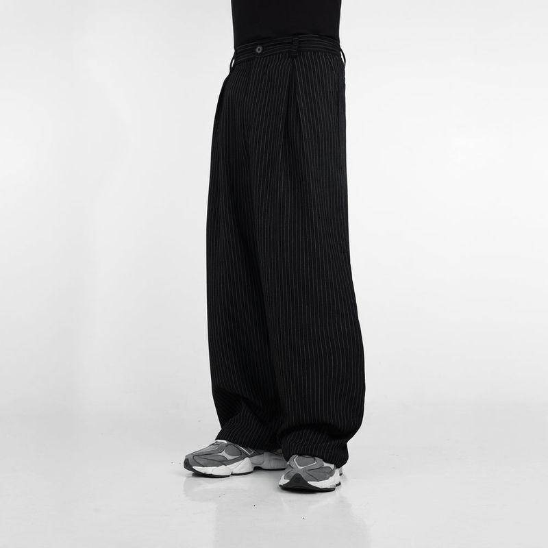 HIERARCHY STUDIOS Unruled - Stripes Black Tuck Slacks Trousers