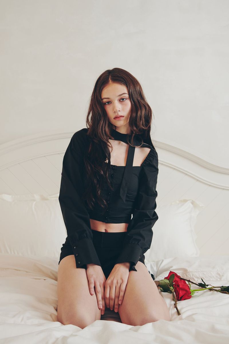PAIN OR PLEASURE（ペインオアプレジャー）の「BIANCA SQUARE NECK BLOUSE black（Tops）」