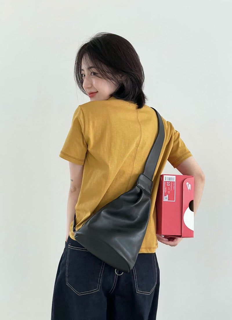 Arco iris（アルコイリス）の「Cross leather sling bag（Bags）」