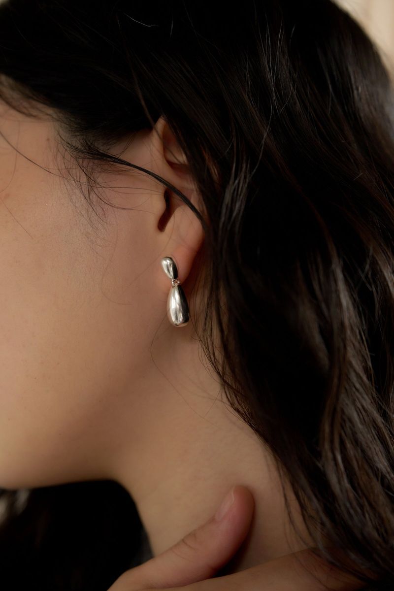 double tear earring - silver