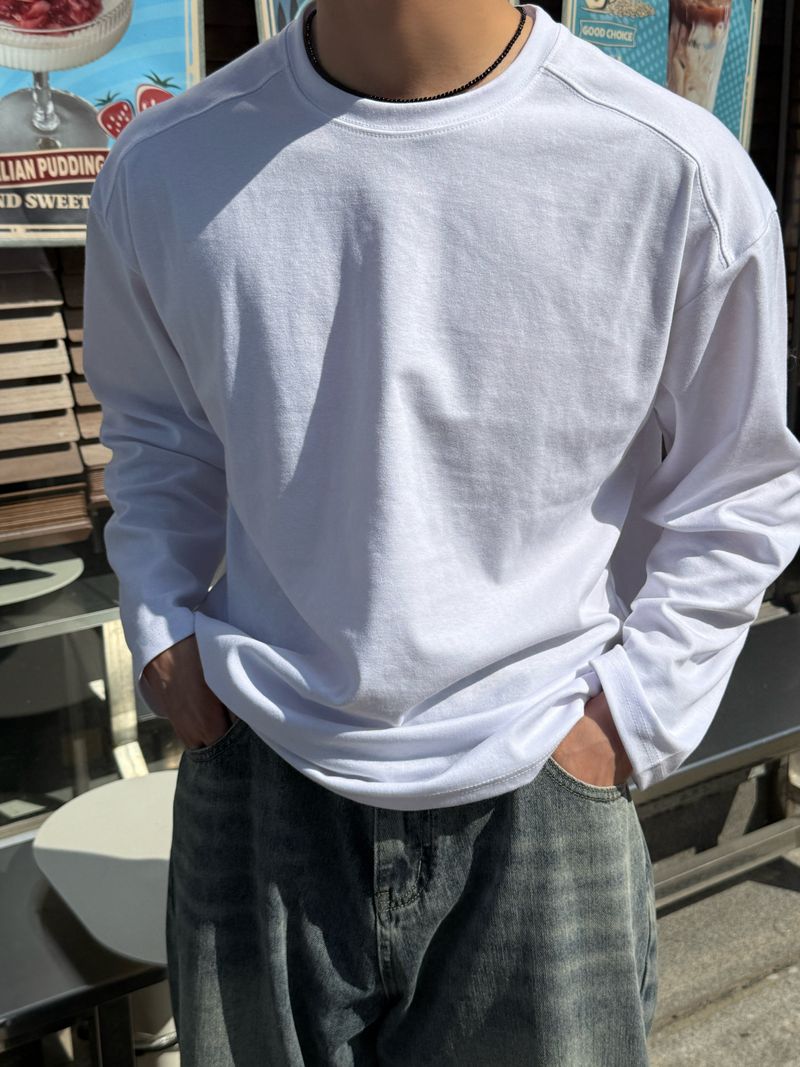 Broad shoulder cut line long sleeeve