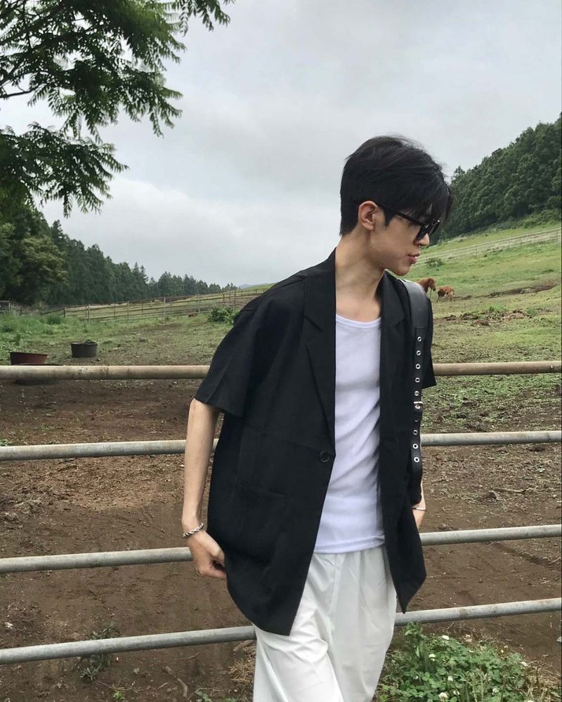 Diallo short sleeve jacket