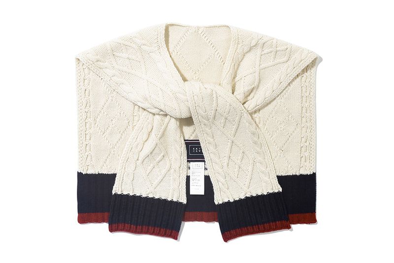 CABLE KNIT SHAWL MUFFLER_OATMEAL