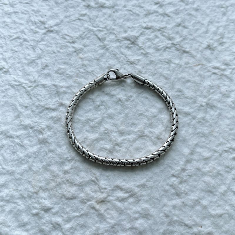 Silver Spine Bracelet