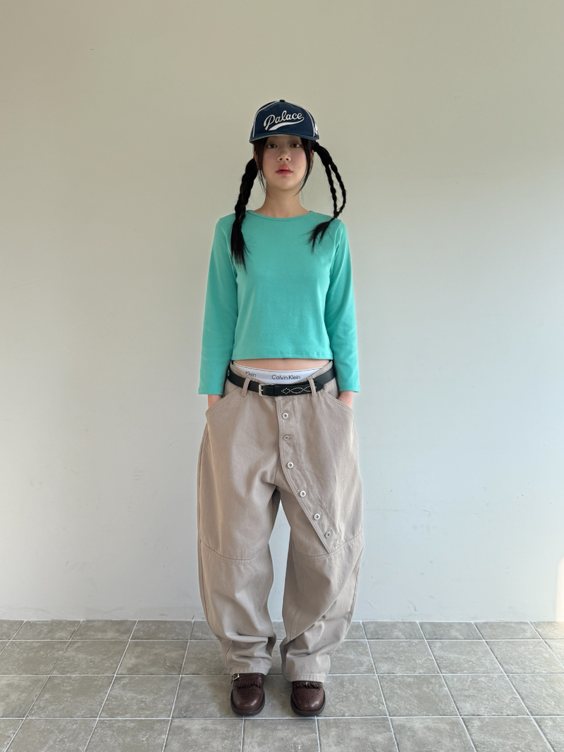 snap cover pants