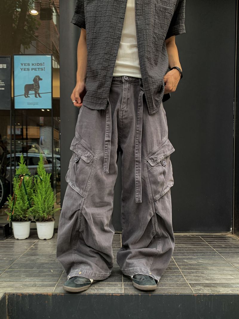 WHAT A LOOK（ワット ア ルック）の「Rone Belted Pintuck Dyed Cargo Pants（Pants）」