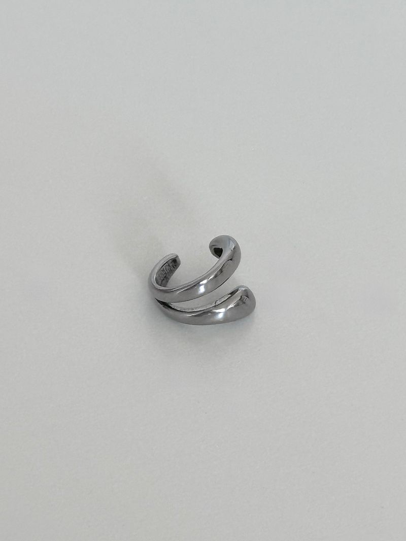 basic earcuff