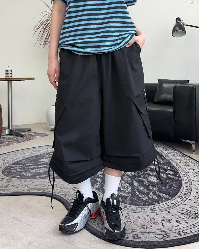 Lot Eyelet Cargo Bermuda Pants