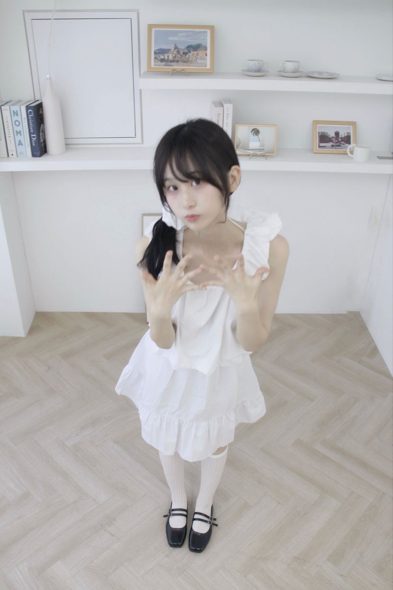 Balloon frill blouse crunch set