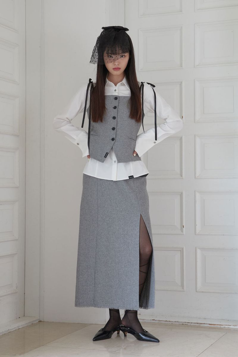 RIBBON BUTTON TOP (GRAY)