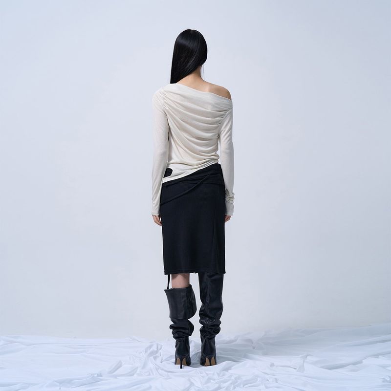 OFF SHOULDER SHIRRING CUT-OUT TOP (PALE GREEN)