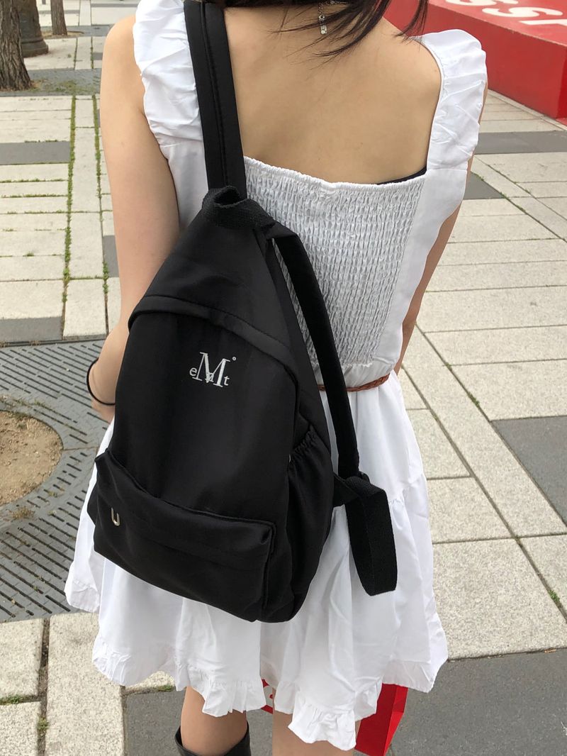 MUCENT（ムセント）の「シグネチャーロゴバックパック（バッグ）」