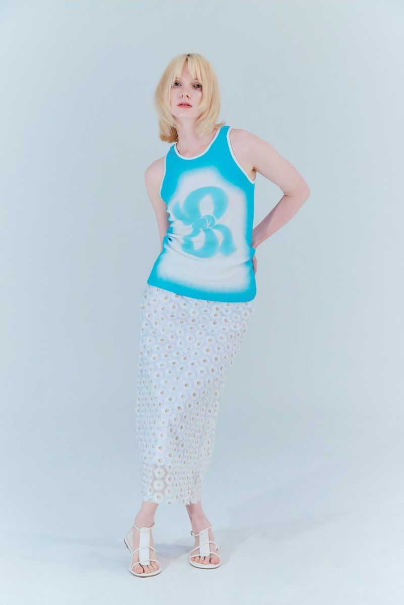 printing tank top_white sky