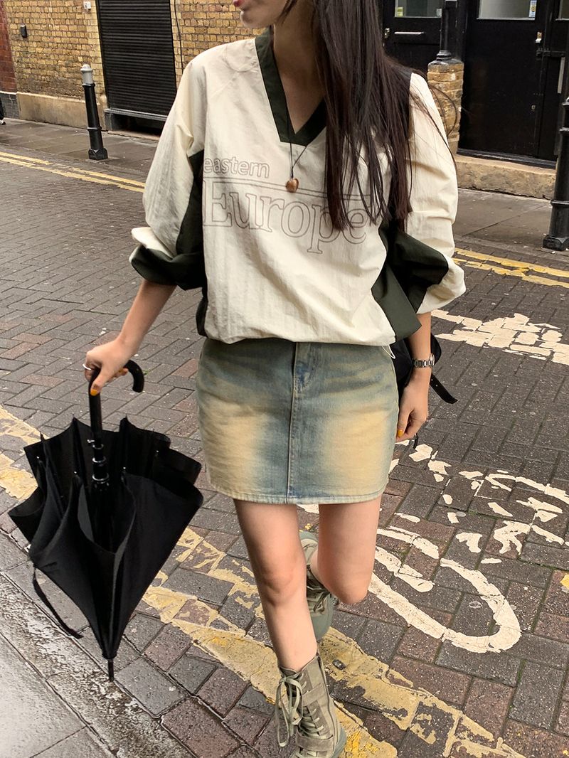 Dunes European Nylon V Sweatshirt
