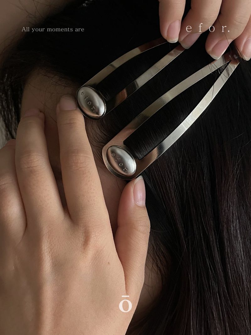 Logo Button Hair Pin 8cm