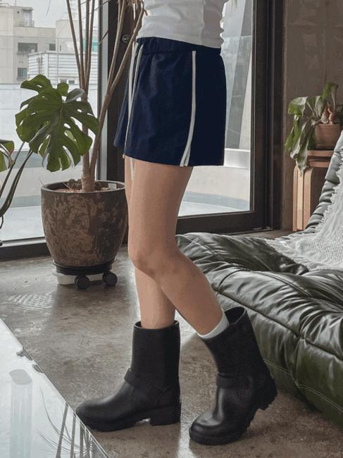ULAN(ユレン)の「Kaya Slit Color Matching Nylon Shorts(Pants)」
