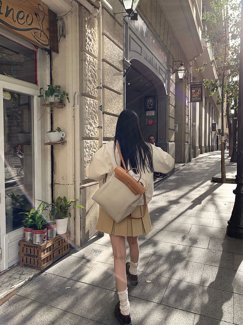 [MADE] Peto Pintuck Mini Skirt