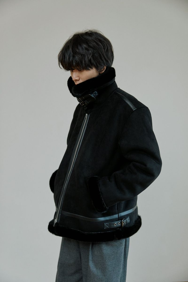 unisex mustang black